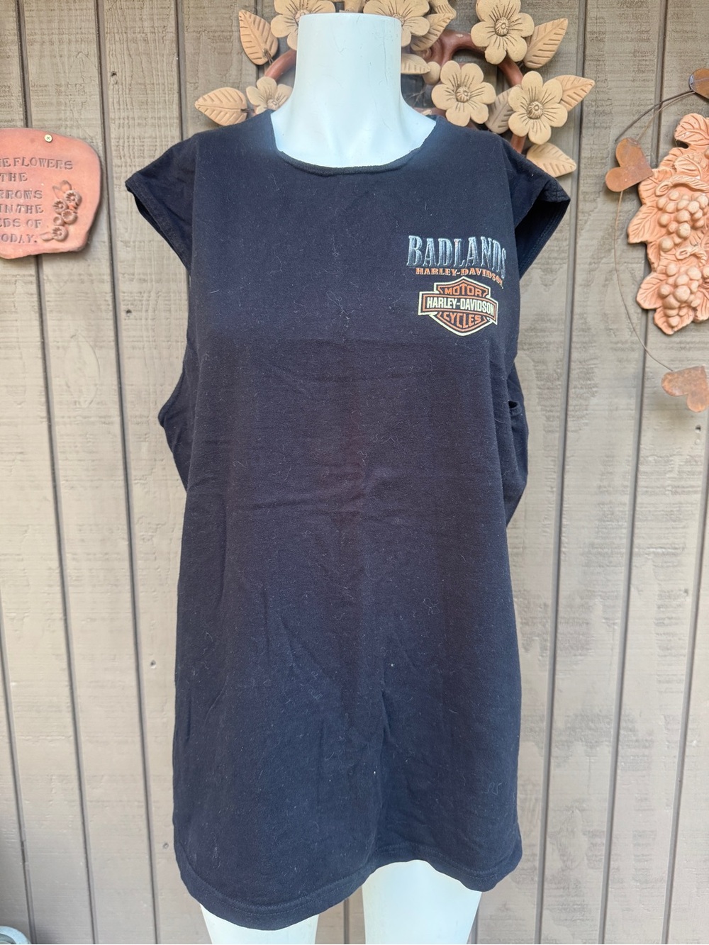 Harley-Davidson Black Sleeveless Tank with Badlands and Bar & Shield Logo